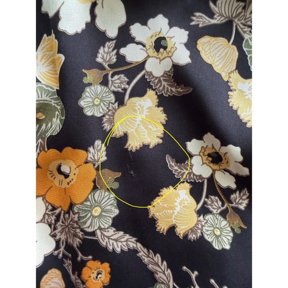 ASTR The Label Women's Black Yellow Floral Asymmetrical Collared Wrap Top Size M - Picture 13 of 13